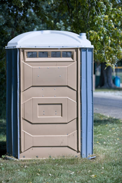 Best Portable bathroom rental  in Greenbriar, FL
